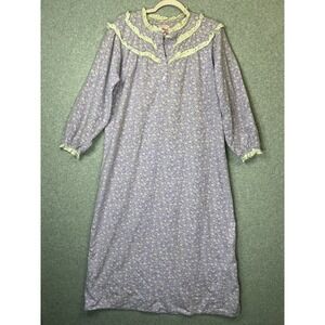Vintage 80s Daydreams Mervyns M Purple Floral Cotton Nightgown Eyelet Ruffle 432